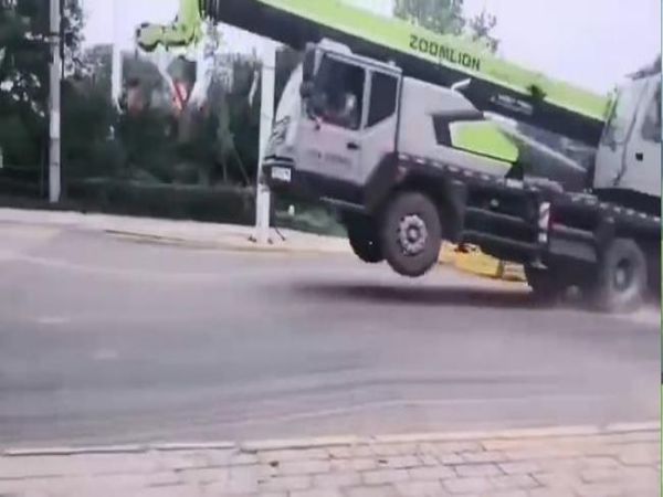 辽宁吊车出租_吊车发生事故的常见原因分析