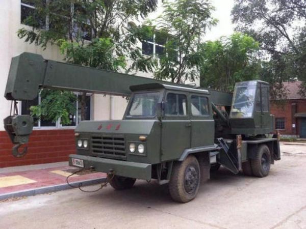 辽宁吊车租赁电话_天气对吊车施工的安全影响